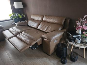 Natuzzi relax zetel cognackleur beschikbaar voor biedingen