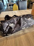 Eastpak  zak, Enlèvement