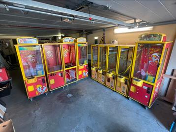 Lot de 10 pinces / grues foraines beschikbaar voor biedingen