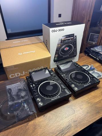 Pioneer CDJ 3000 (2x) + Decksaver(s) *Nieuwstaat / Nieuw* beschikbaar voor biedingen