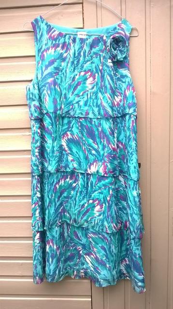 jurk beschikbaar voor biedingen