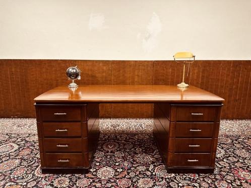Nieuw Groot Klassiek Art Deco Bureau, Antiek en Kunst, Antiek | Kantoor en Zakelijk, Ophalen of Verzenden
