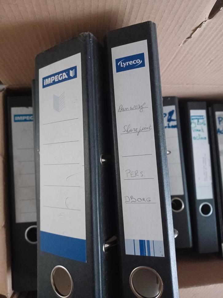 22 Ringmappen A4, Divers, Ecriture, Utilisé, Enlèvement ou Envoi