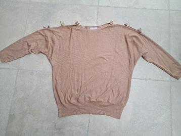 Goudkleurige strikjes trui mt Large (zie foto's) beschikbaar voor biedingen