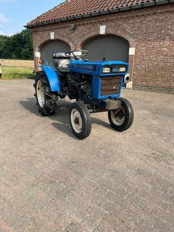 ***sterke prachtige Iseki tx1410 17pk 3cil minitractor*** beschikbaar voor biedingen