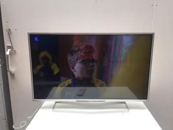 (138) Smart tv Philips met afstandsbediening beschikbaar voor biedingen