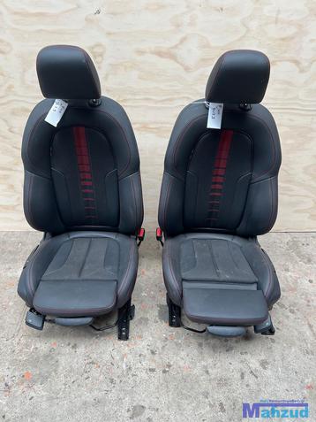BMW 1 SERIE F40 Sport interieur zwart leer 2019+ beschikbaar voor biedingen