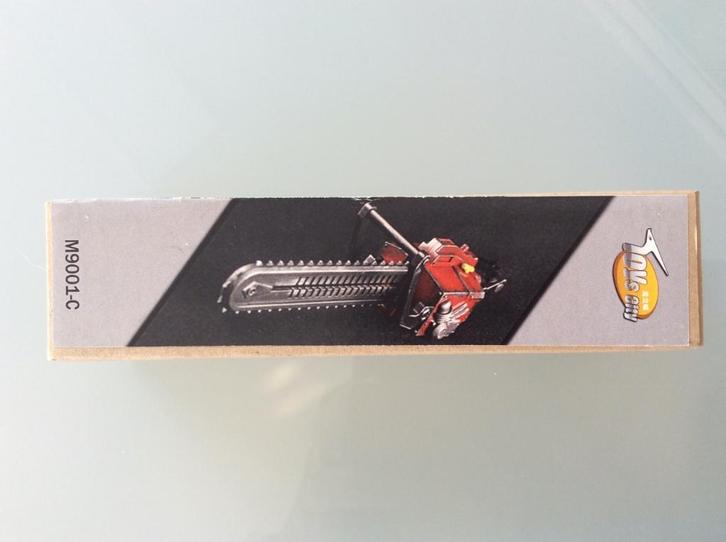 Toys City 1/6 Chainsaw Red - Out of stock !, Verzamelen, Beelden en Beeldjes, Nieuw, Fantasy, Ophalen of Verzenden