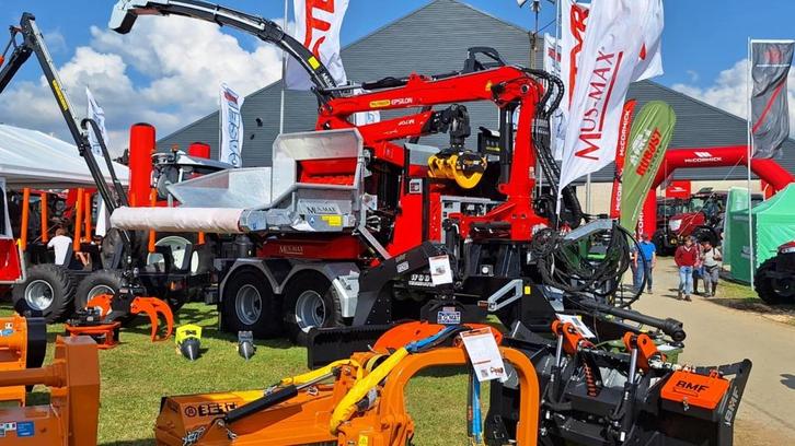 Zeer grote MUS-MAX WT 11 XL bloedplaatjesmolen, Zakelijke goederen, Landbouw | Tractoren, tot 2500, John Deere, meer dan 160 Pk