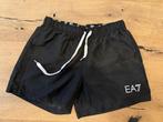 EA7 comfy shortje – maat L, Vêtements | Hommes, Pantalons, Enlèvement ou Envoi, Neuf, Taille 52/54 (L), Noir
