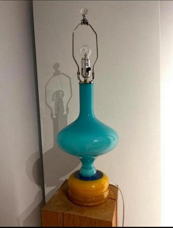 Vintage design lamp beschikbaar voor biedingen