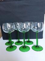 6 Vintage Luminarc Elzas Wijnglazen Smalle GROENE Voet, Huis en Inrichting, Ophalen, Glas of Glazen, Nieuw, Glas