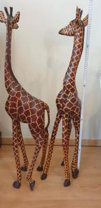 2 girafes en bois eben, Enlèvement