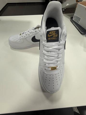 Nike Air Force 42.5~47 Noir et blanc, Vêtements | Hommes, Chaussures, Enlèvement ou Envoi, Neuf, Blanc, Nike