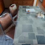 Keuken tafel met vier stoelen, Ophalen, Zo goed als nieuw