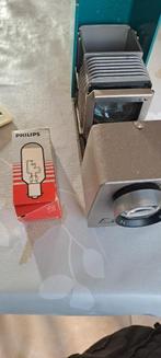 Vintage diaprojector, Audio, Tv en Foto, Ophalen of Verzenden