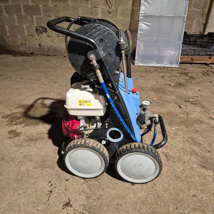 Kranzle b270t werkt perfect nog maar onderhoud twv 700 euro, Jardin & Terrasse, Nettoyeurs haute pression, Comme neuf, Essence