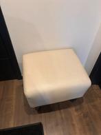 Beige poef van leer, Huis en Inrichting, Zetels | Voetbanken en poefs, Ophalen, Gebruikt, 50 tot 75 cm, Leer