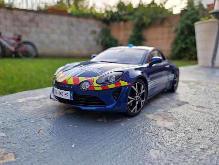 Renault Alpine A110 GENDARMERIE - Échelle 1/18 - PRIX : 49€, Hobby en Vrije tijd, Modelauto's | 1:18, Nieuw, Auto, Solido, Ophalen
