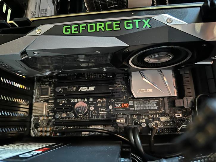 PC Gamer / Creation – i7, GTX 1080 Ti, 64 Go RAM, SSD, Computers en Software, Desktop Pc's, Zo goed als nieuw, SSD, Gaming, Ophalen