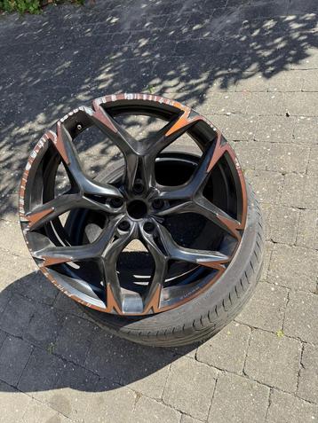 Orginele Cupra VZ5 velg beschikbaar voor biedingen