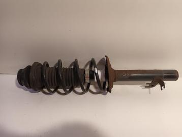 VEERPOOT LINKS VOOR Peugeot 107 (4160251KA2) beschikbaar voor biedingen