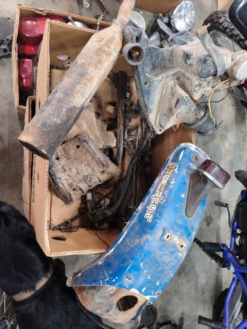 Yamaha DT onderdelen?  beschikbaar voor biedingen