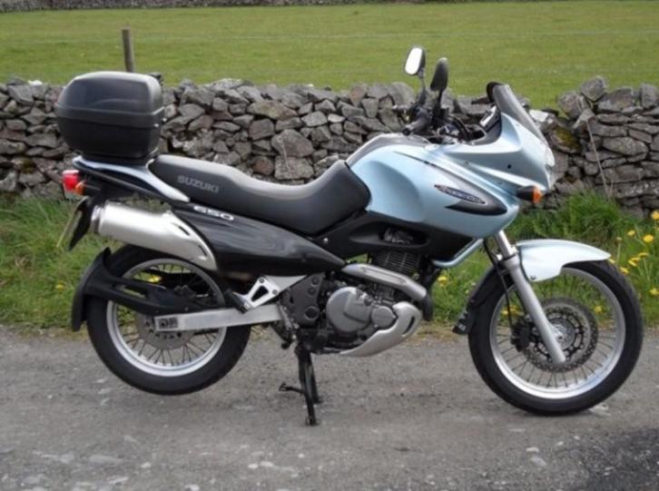 Zeer mooie suzuki freewind 650 met slechts 6.800 km Bj 2003, Motoren, Motoren | Suzuki, Particulier, 12 t/m 35 kW, 1 cilinder