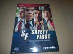 Safety first seizoen 1 Vlaamse serie, Cd's en Dvd's, Ophalen of Verzenden, Zo goed als nieuw