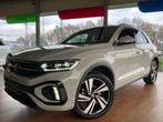 T-Roc R-LINE 1.5tsi 150pk -AUTOMAAT -App -Sportzetel -Camera, Auto's, Volkswagen, 1498 cc, 4 cilinders, USB, Leder en Stof