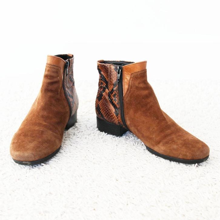 Zeer Mooie Suede Gabor Laarsjes s27 (Maat 3½ / 36) € 55,-, Kleding | Dames, Schoenen, Zo goed als nieuw, Hoge laarzen, Bruin, Verzenden