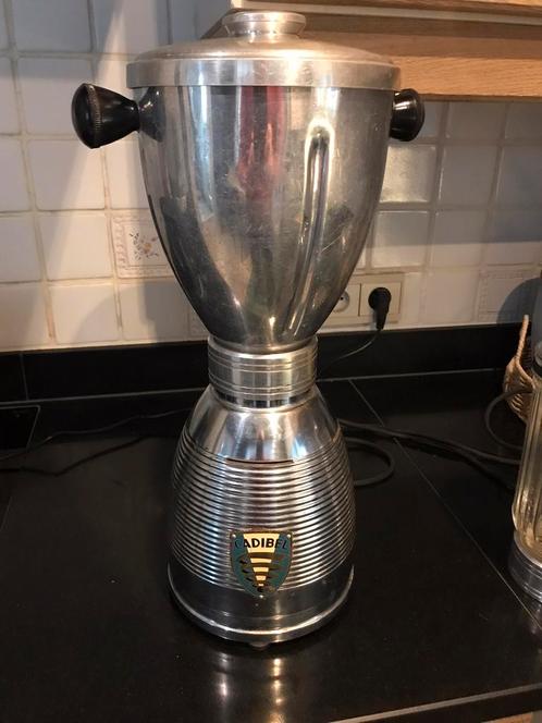 Italiaanse Vintage keukenmixer Cadibel, Elektronische apparatuur, Keukenmixers, Zo goed als nieuw, Ophalen