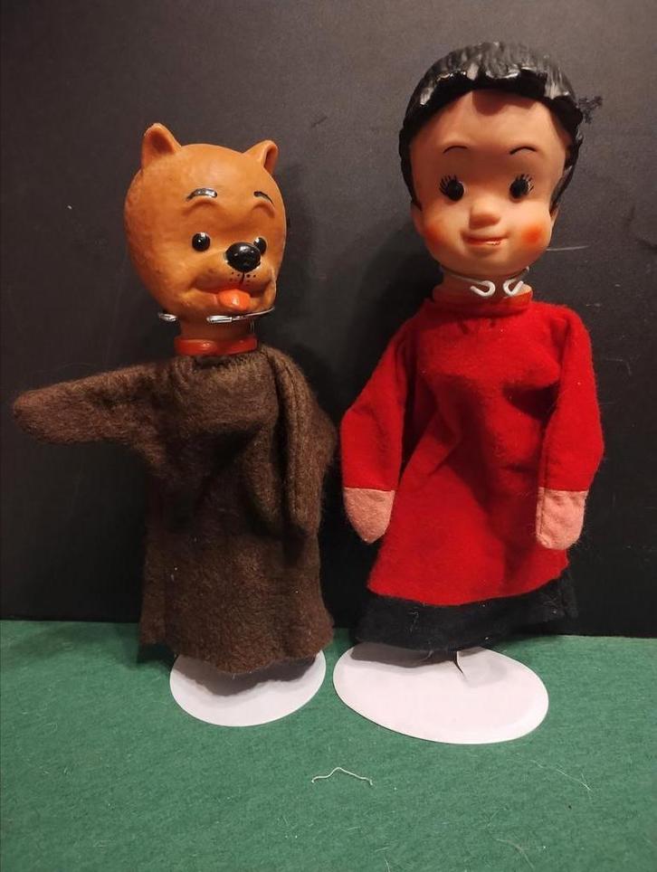 2 oude poppenkast poppen rikske en fikske averbode., Verzamelen, Poppen, Zo goed als nieuw, Overige typen, Ophalen of Verzenden