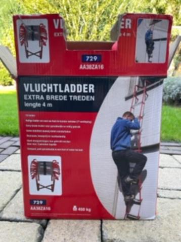 Vluchtladder beschikbaar voor biedingen