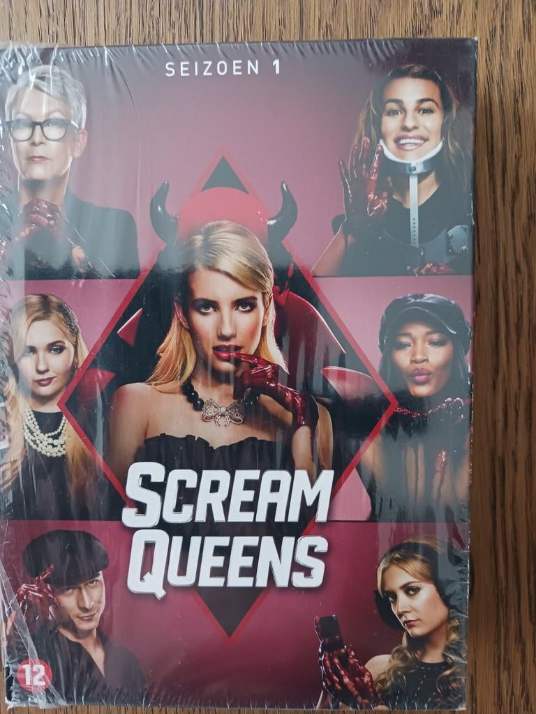 Scream Queens - complete eerste seizoen., CD & DVD, DVD | TV & Séries télévisées, Horreur, Coffret, Comme neuf, Enlèvement