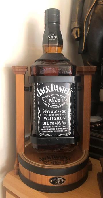 Cradle Jack Daniel’s Thailand +1 liter fles beschikbaar voor biedingen