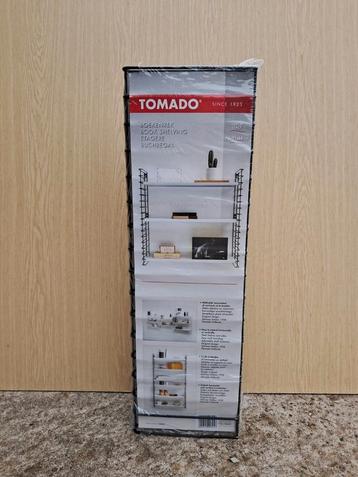 Wand/boekenrek van tomado origineel design Adriaan Dekker beschikbaar voor biedingen