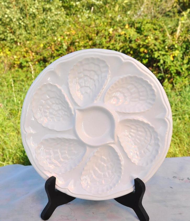 6 assiettes blanche pour les huitres, Huis en Inrichting, Keuken | Servies, Zo goed als nieuw, Bord(en), Keramiek, Ophalen of Verzenden