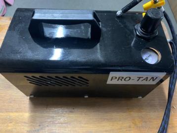 PRO TAN SPRAY TAN TOESTEL AIRBRUSH COMPRESSOR  beschikbaar voor biedingen