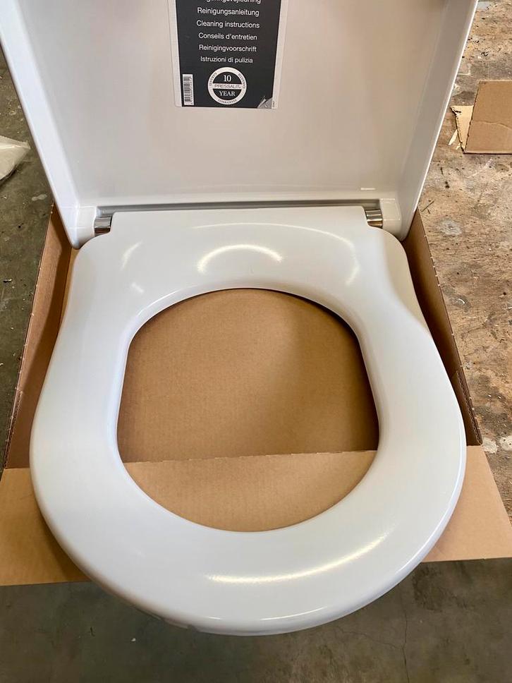 Wc zitting Pressalit 3, Doe-het-zelf en Bouw, Sanitair, Nieuw, Toilet, Inox, Ophalen of Verzenden