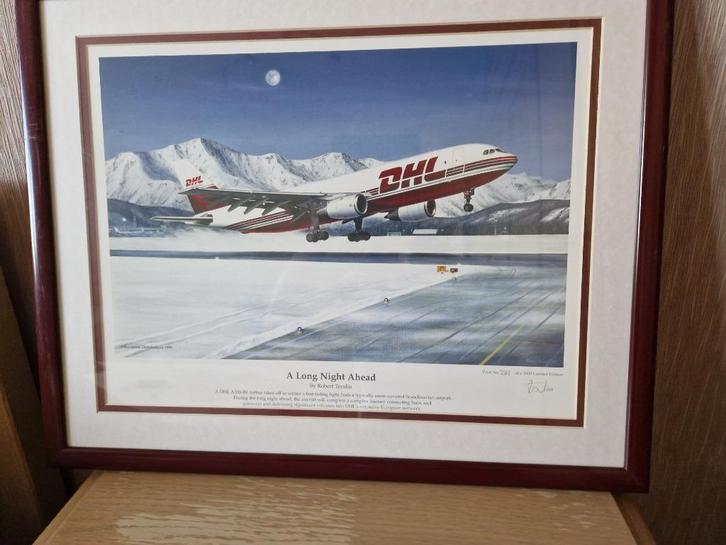 5 DHL prints met kader, Verzamelen, Luchtvaart en Vliegtuigspotten, Nieuw, Kaart, Foto of Prent, Ophalen