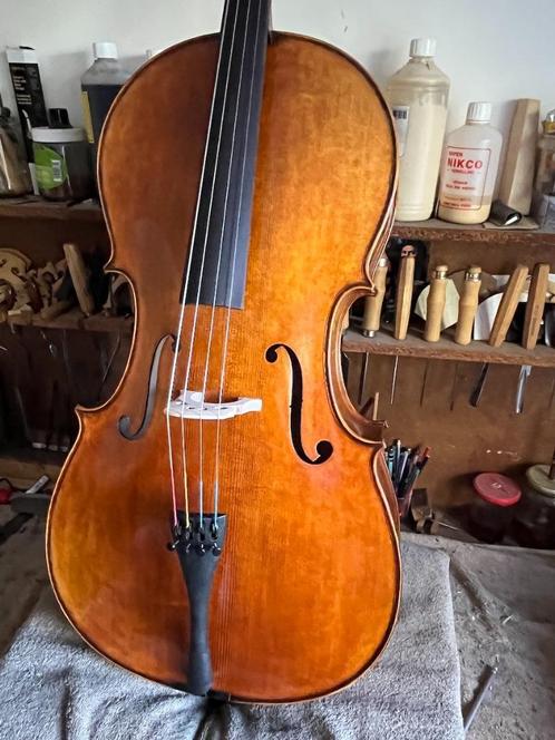 Vioolbouw 4/4 cello met tas en strijkstok, Muziek en Instrumenten, Strijkinstrumenten | Cello's, Nieuw, 4/4-cello, Met koffer