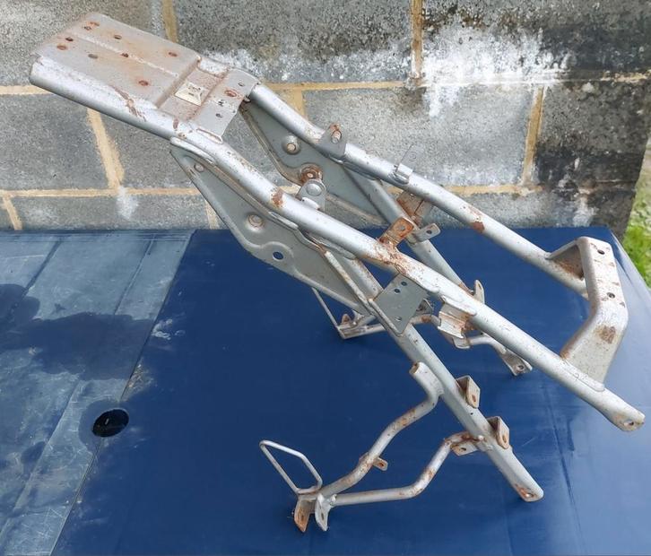 Originele Yamaha DT 50 frame achterbasis (na 2003), Motoren, Onderdelen | Yamaha, Gebruikt, Ophalen of Verzenden