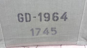 Doek van legerbed - Rijkswacht GD 1964. beschikbaar voor biedingen