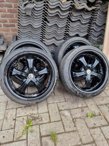 Polo Velgen 215/40ZR17 in Nieuwe staat  beschikbaar voor biedingen