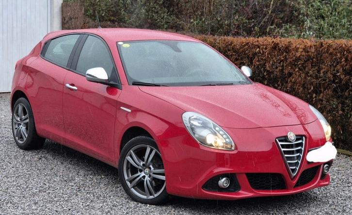 Alfa romeo Giulietta 16jtd 117mkm 2014 1prop 9500€ ctok, Auto's, Alfa Romeo, Particulier, Giulietta, Bluetooth, Diesel, Euro 5