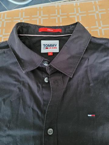 Herenhemd Tommy Hilfiger.  beschikbaar voor biedingen