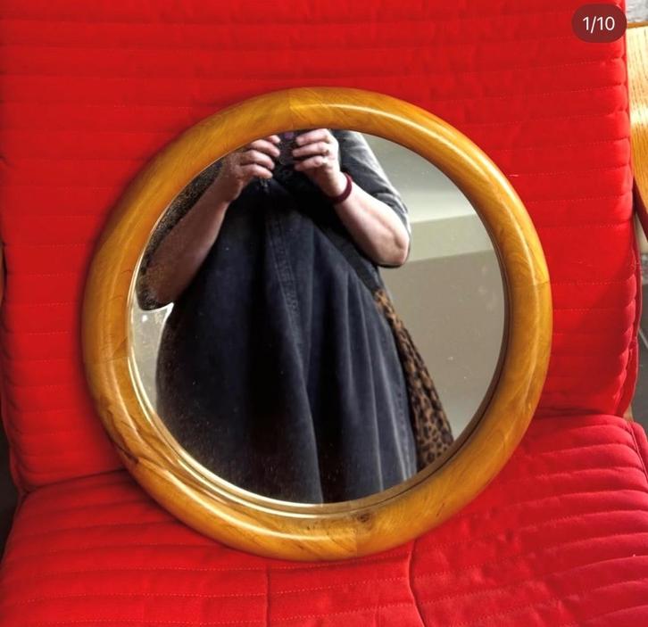 Houten ronde vintage spiegel, Huis en Inrichting, Woonaccessoires | Spiegels, Ophalen of Verzenden