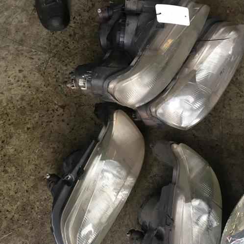 Peugeot 106 1997 tot 2002 Koplamp Linksvoor of Rechtsvoor, Auto-onderdelen, Verlichting, Gebruikt, Ophalen of Verzenden