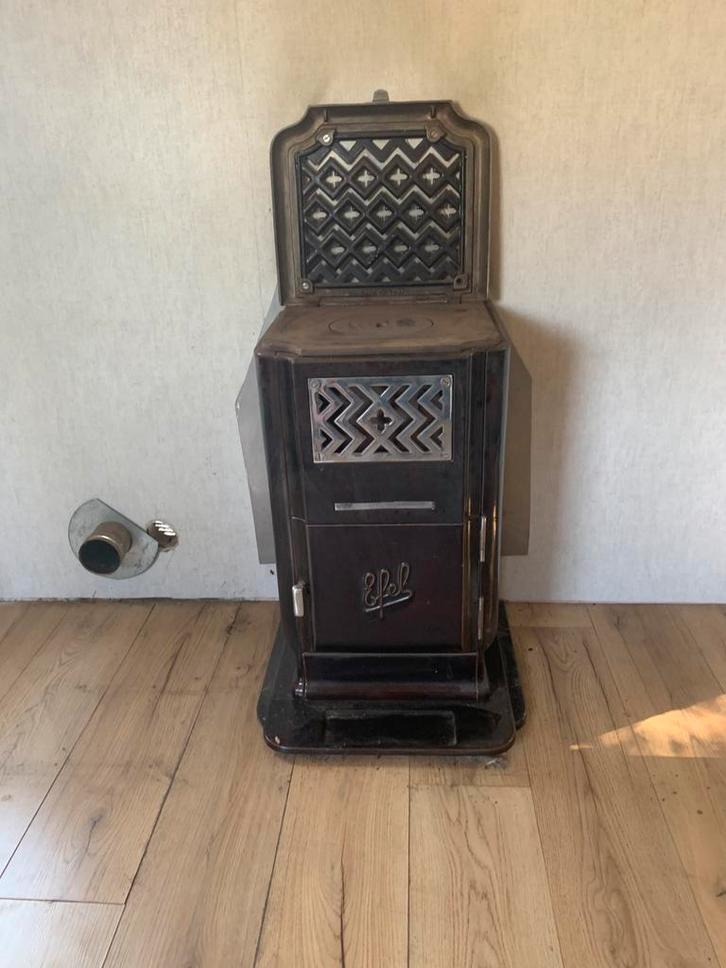 Oude kolen/ houtkachel van EFEL, Huis en Inrichting, Kachels, Gebruikt, Houtkachel, Ophalen